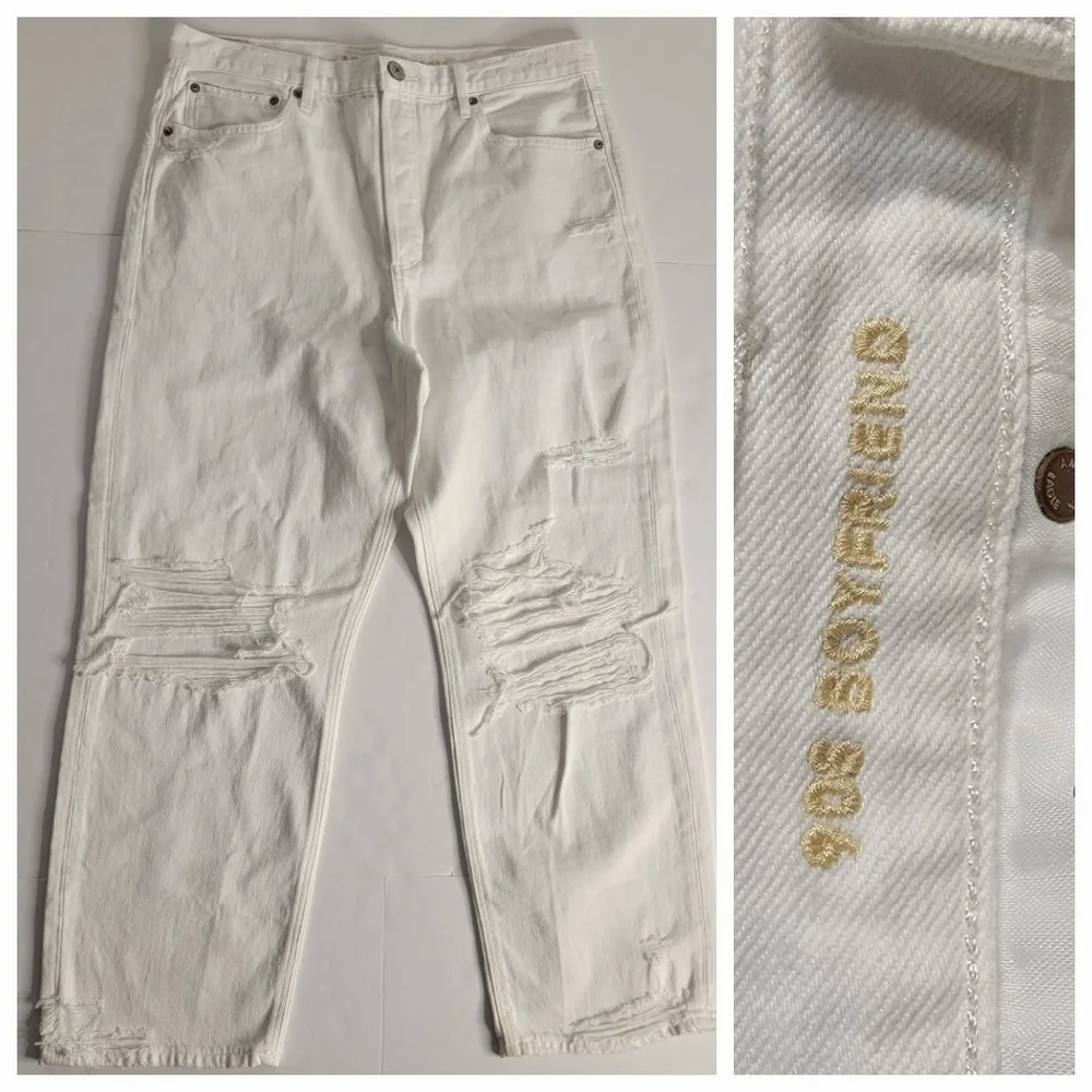American Eagle Plus 14 Jeans 90s Boyfriend Distressed High Rise Button Fly White